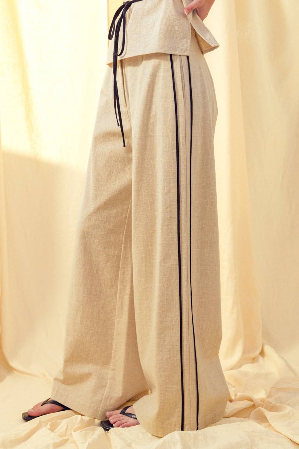The Riviera Contrast Linen Trouser