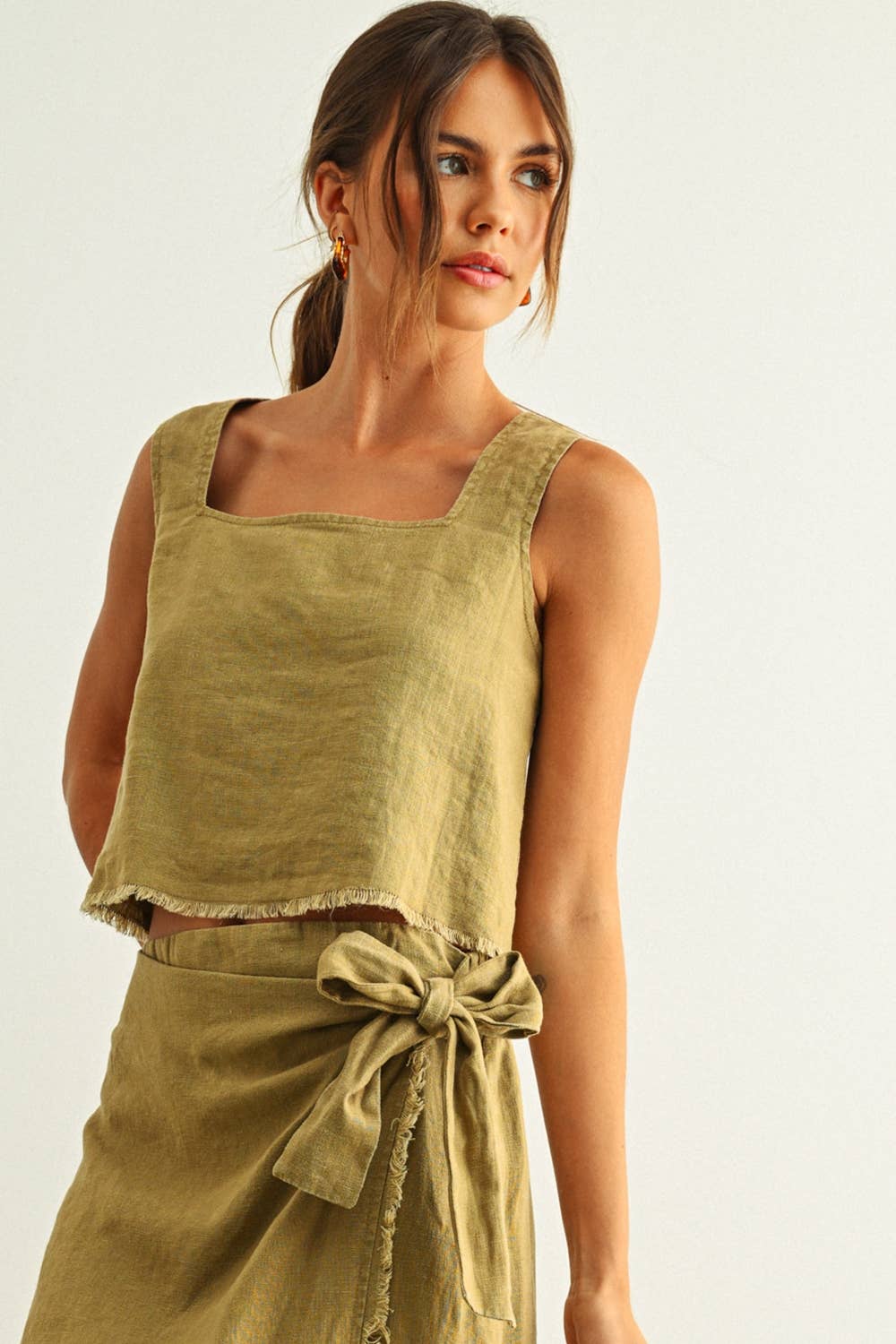 OLIVE HEM TOP